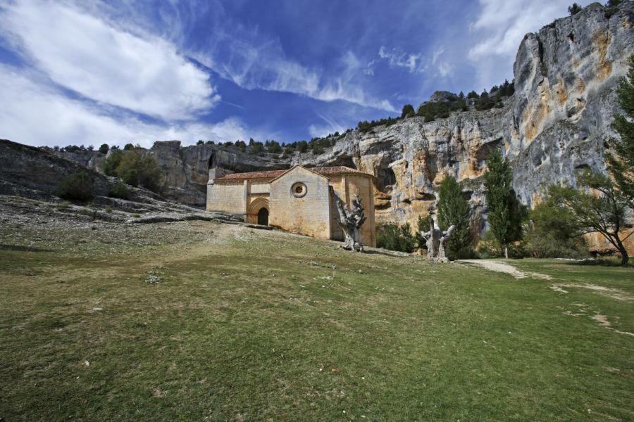 Casa De Pueblo Con Merendero Alquilable Opcionalmente Casarejos 外观 照片