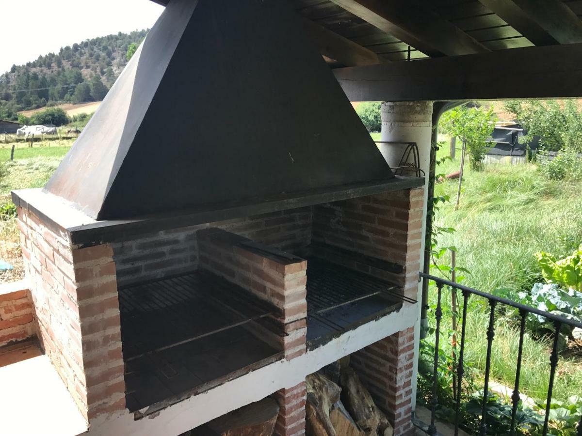 Casa De Pueblo Con Merendero Alquilable Opcionalmente Casarejos 外观 照片